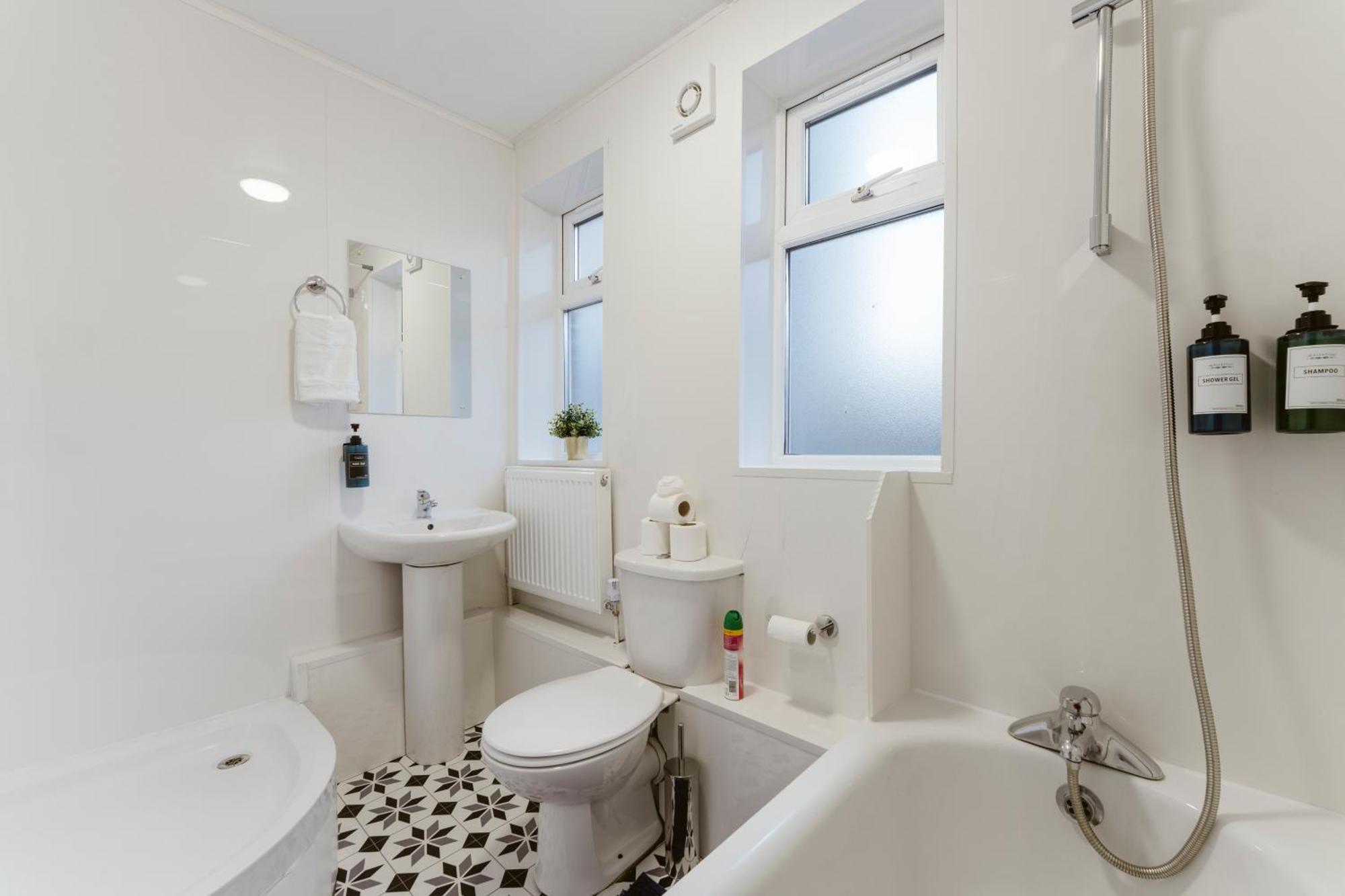 Stratford Great Rooms To Stay - 20 Лондон Экстерьер фото